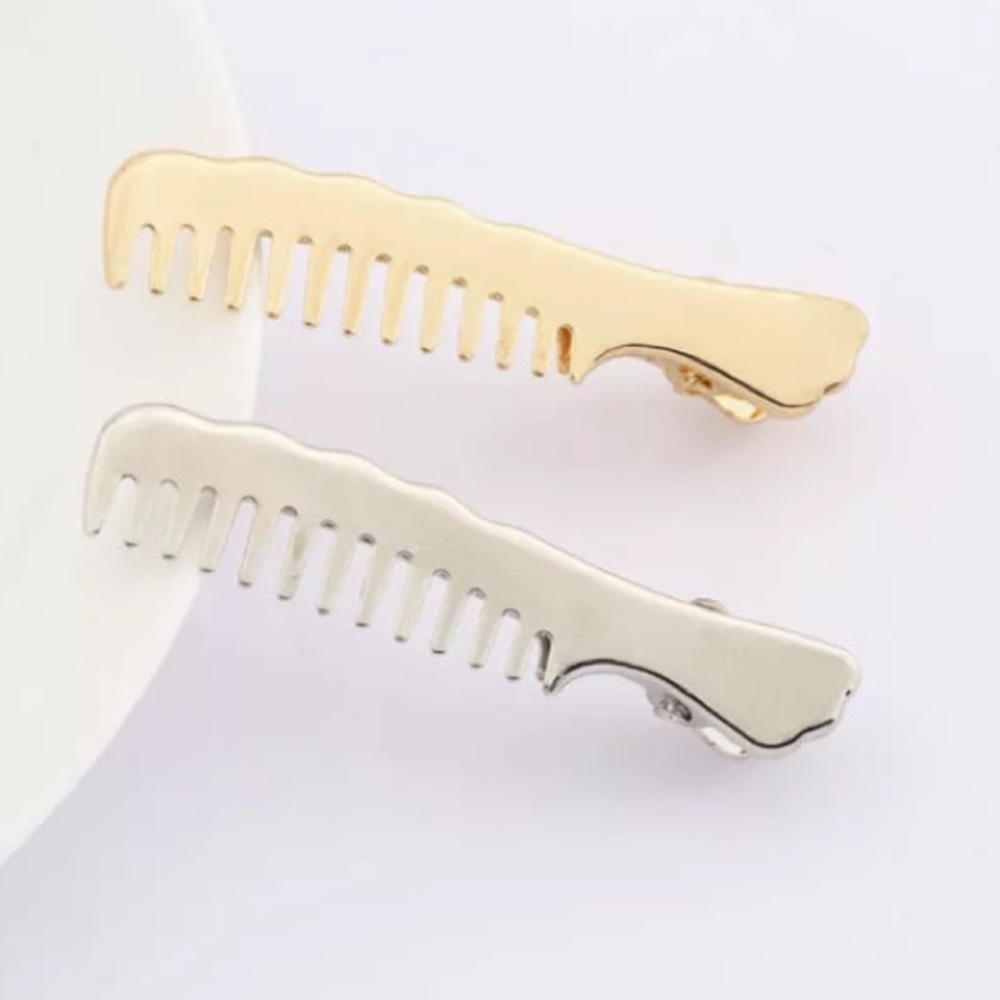 ⚜️[𝟯/$𝟭𝟴]⚜️Comb Silver Simple Hair Clip NEW - Picture 7 of 10